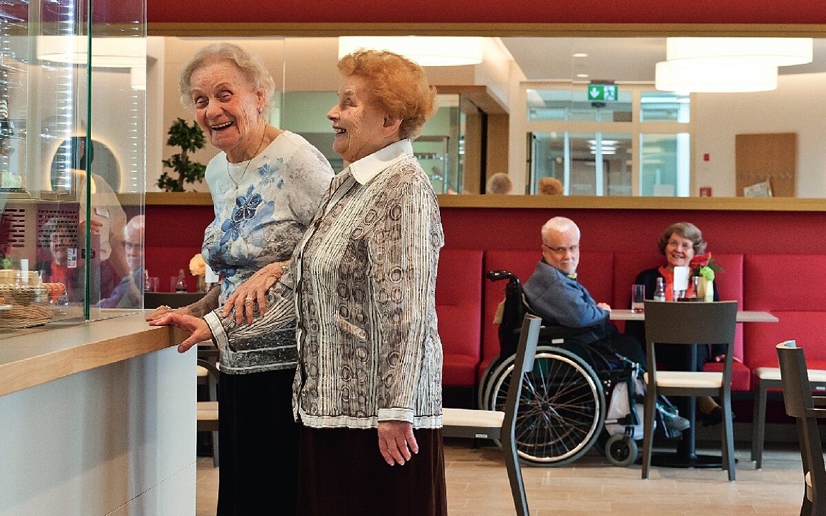Das ist das Cafe Klatsch des Kommunalunternehmens des Landkreises Würzburg Das ist das Cafe Klatsch des Kommunalunternehmens des Landkreises Würzburg